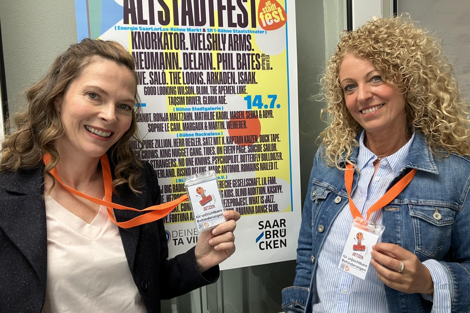 Die Initiatorinnen des Projektes „Zeichen setzen“, Katrin Bühring und Maike Freiberg (von links).