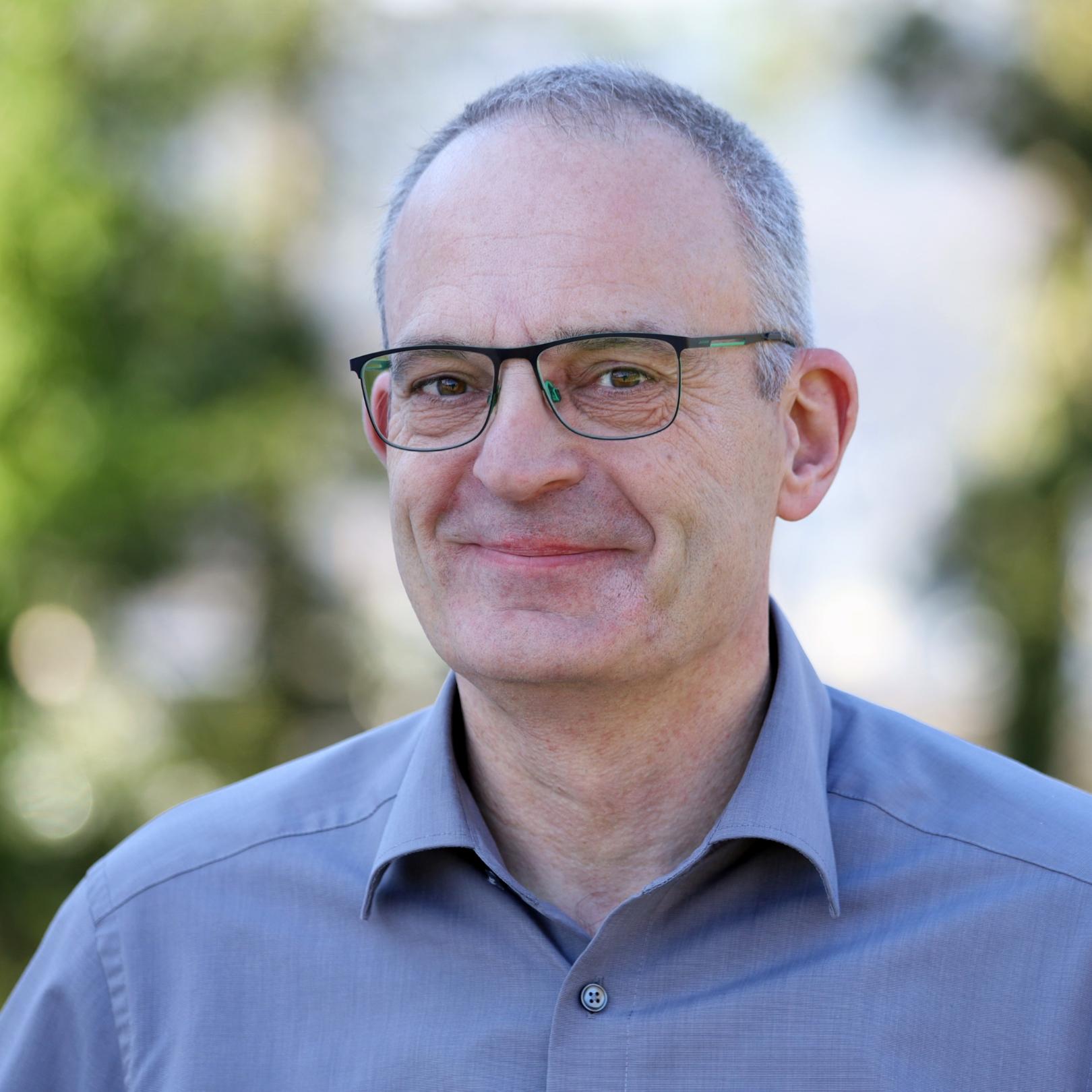 Dr. Thomas Equit